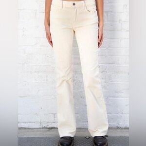 NWT BRANDY MELVILLE-Cream Low Rise Flare Cargo Pant